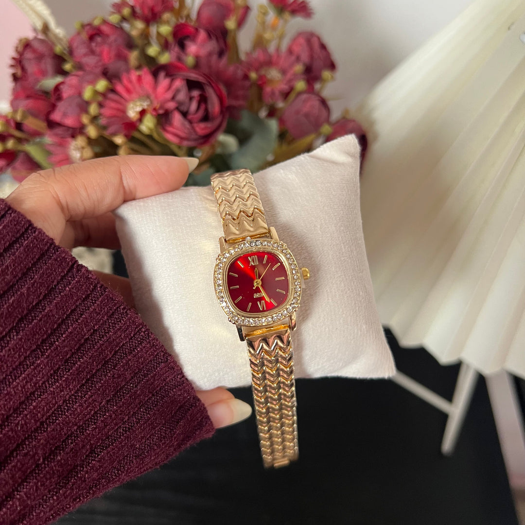 Lyra watch