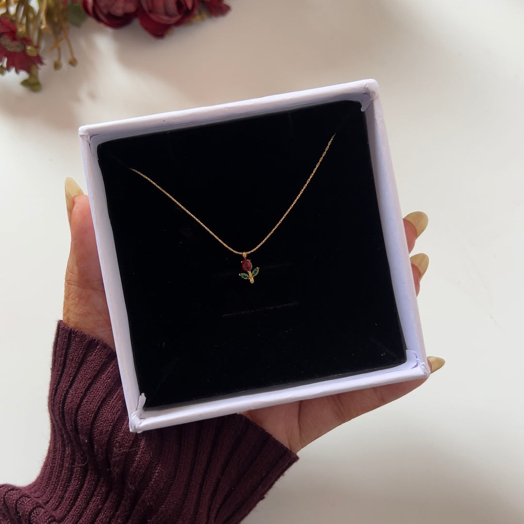 Tulip red necklace