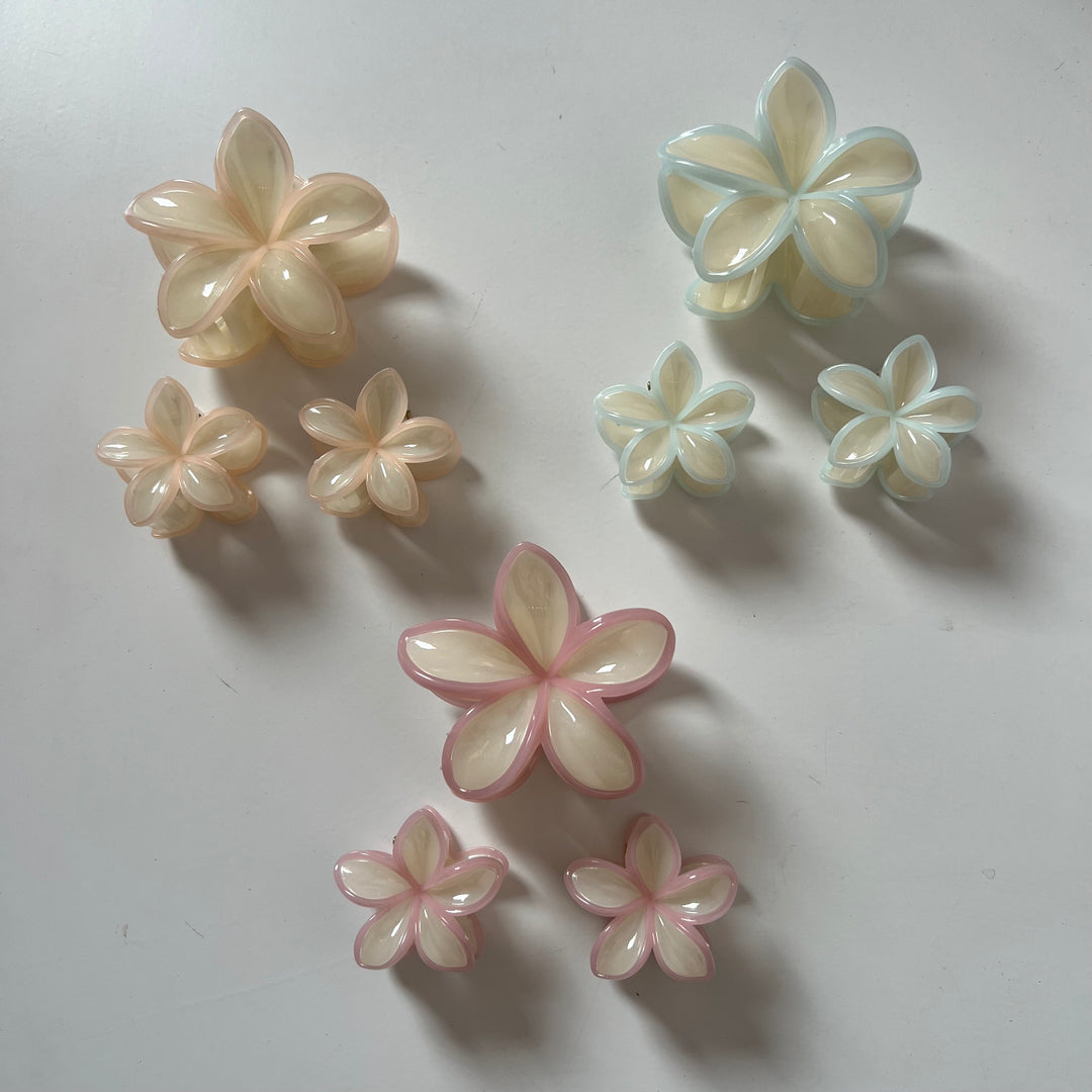 Pastel flower claw clips (set of 3)