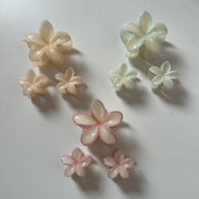 Pastel flower claw clips (set of 3)