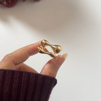 Anthea ring